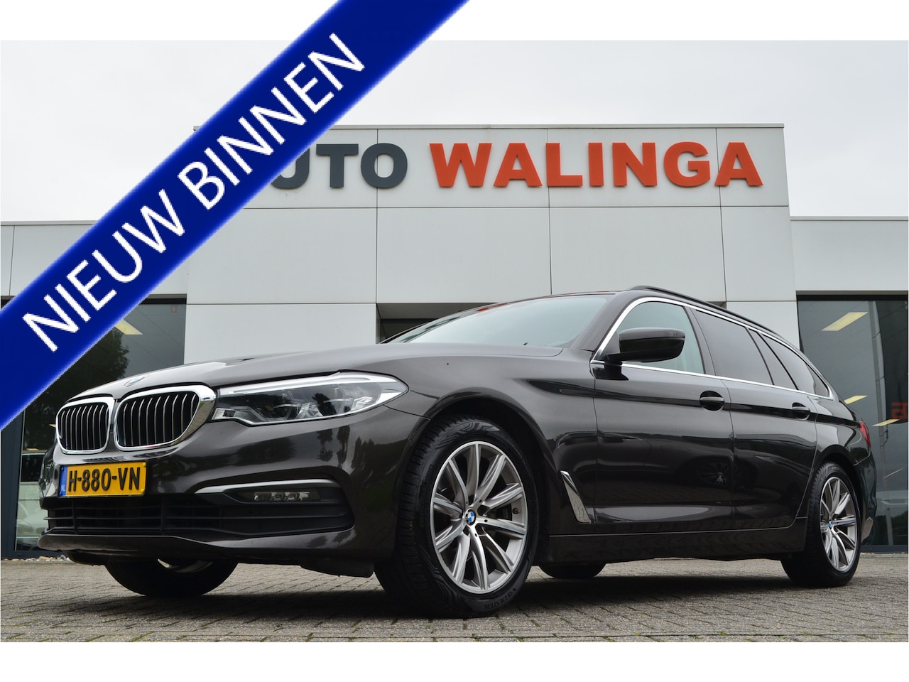 BMW 5-serie Touring - 520d High Executive Panormadak Comfort-Massagezetels Head-Up Display Trekhaak - AutoWereld.nl