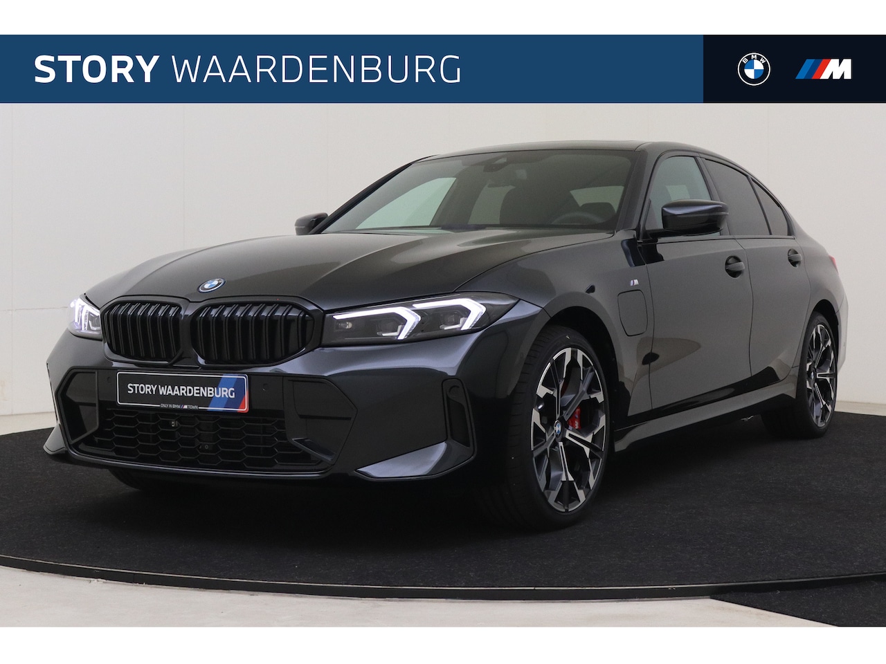 BMW 3-serie - 330e M Sport Automaat / Schuif-kanteldak / Sportstoelen / Achteruitrijcamera / Adaptieve L - AutoWereld.nl