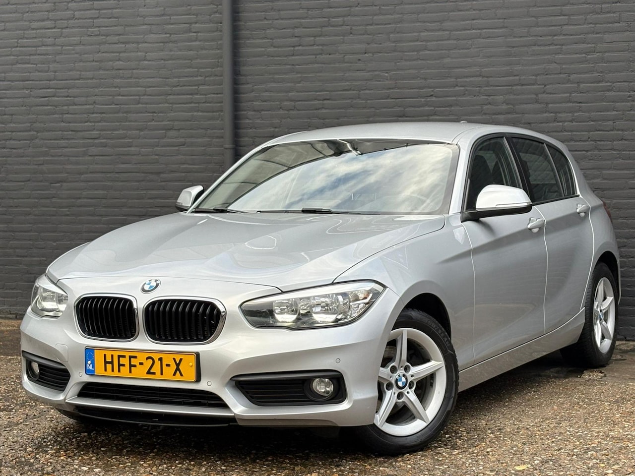 BMW 1-serie - 116d Sport Line Edition | NAVI | CRUISE | AIRCO | SPORT | PDC | NWE APK - AutoWereld.nl
