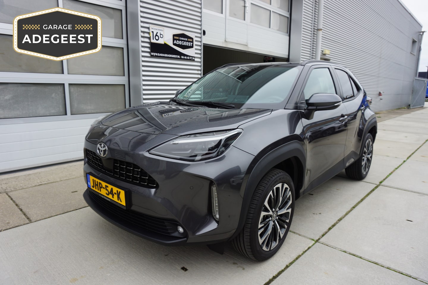 Toyota Yaris Cross - 1.5 Hybrid 130 Executive |Navi|Carplay|PDC V+A|E.a.klep|Stoel en stuurverwarming|Dodehoek| - AutoWereld.nl