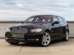 BMW 3-serie Touring - 335xi Executive E91 | 121.000KM | 6-Speed | Sport Seats | Comfort Access