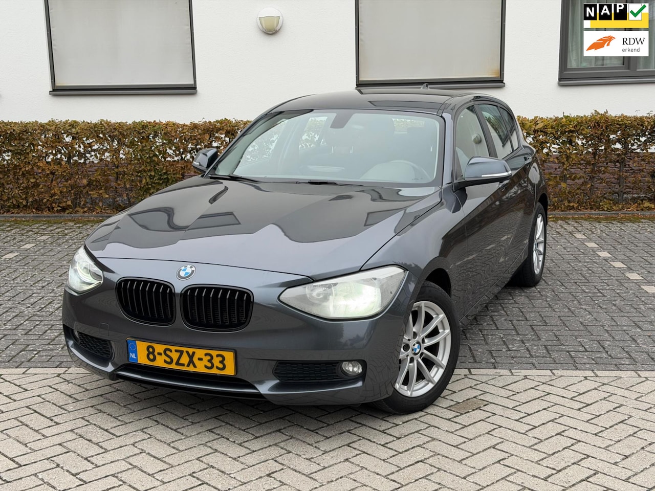 BMW 1-serie - 116i EDE High Executive 5 DEURS NAP NAVI M-SPORT - AutoWereld.nl
