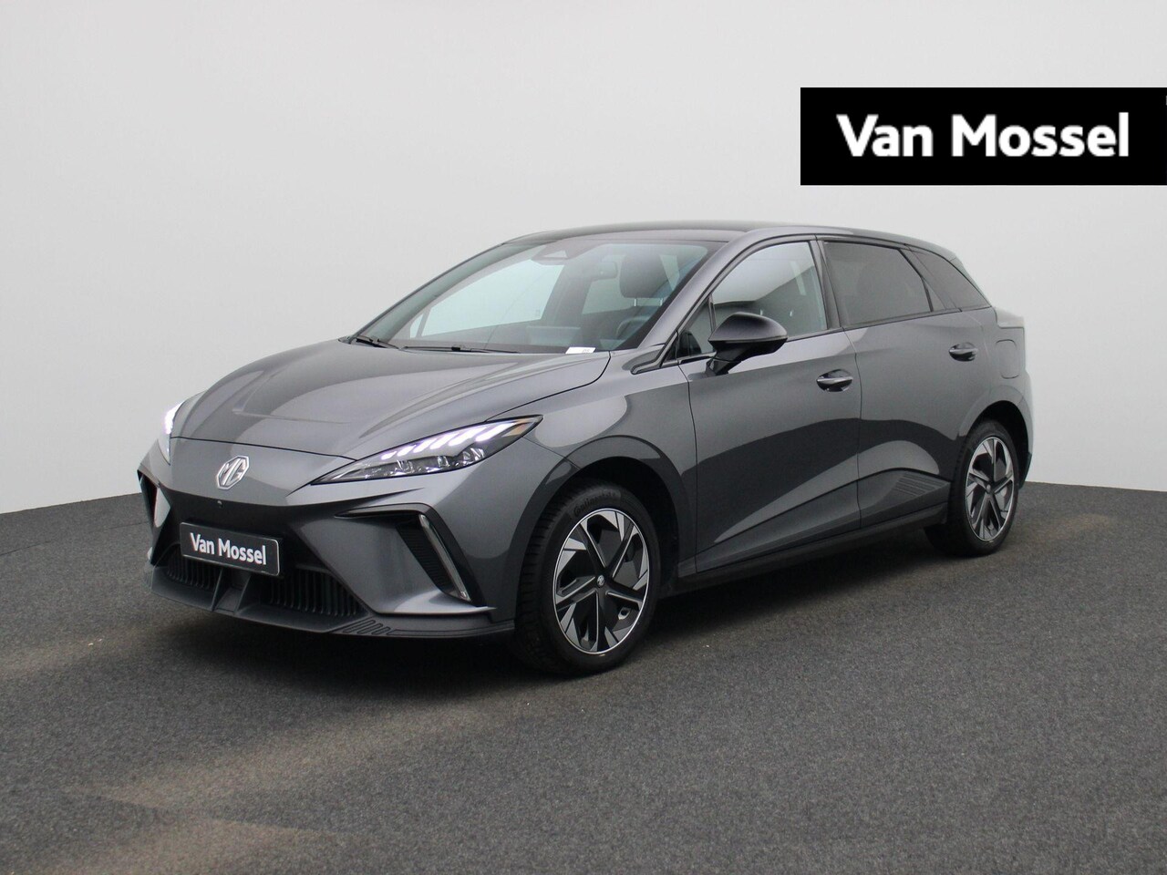 MG MG4 Electric - Luxury 64 kWh - AutoWereld.nl