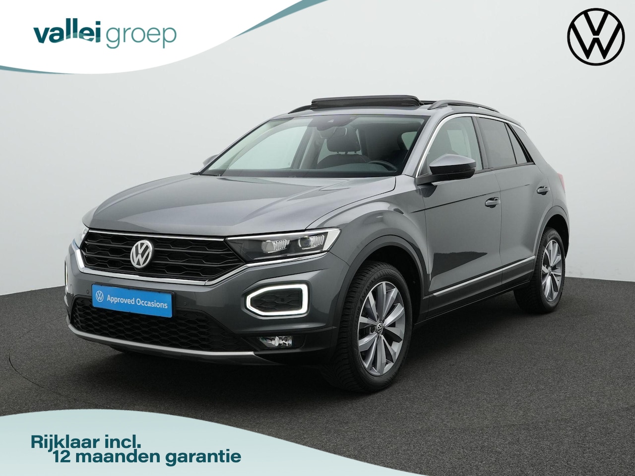 Volkswagen T-Roc - 1.5 TSI 150 pk DSG Sport Business R | Panoramadak | Trekhaak | Stoelverwarming | Adaptive - AutoWereld.nl