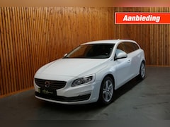 Volvo V60 - 2.4 D5 TWIN ENGINE AUTOMAAT NAVI CLIMA