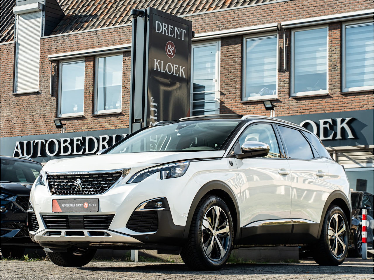 Peugeot 3008 - 1.2 PureTech Crossway ORG NL PANO CAMERA DODEHOEK TREKHAAK - AutoWereld.nl