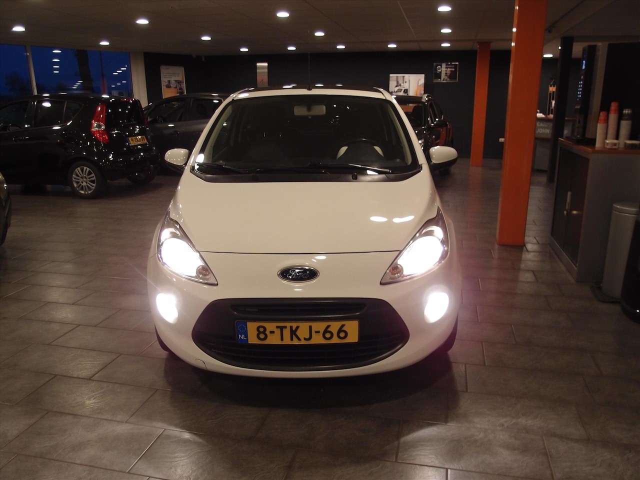 Ford Ka - 1.2 69pk Titanium X met Panoramadak - AutoWereld.nl