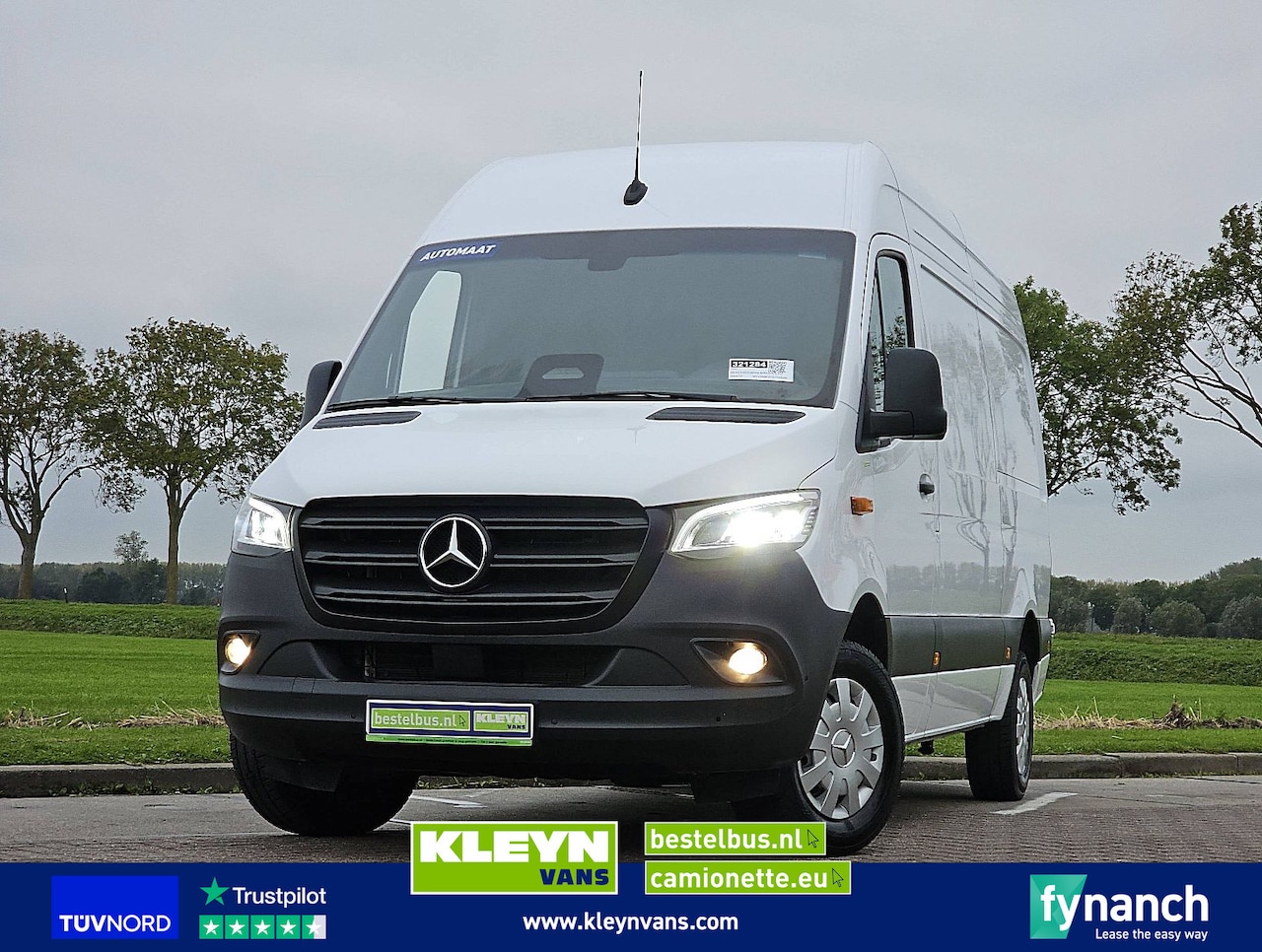 Mercedes-Benz Sprinter - 317 L2H2 LED Mbux Navi - AutoWereld.nl