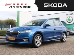 Skoda Fabia - 1.0 MPI 80pk Ambition | Trekhaak | Stoelverwarming | Navigatie via smartphone | Parkeersen