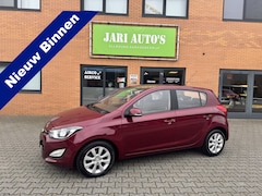 Hyundai i20 - 1.2i Business Edition Zeer mooi