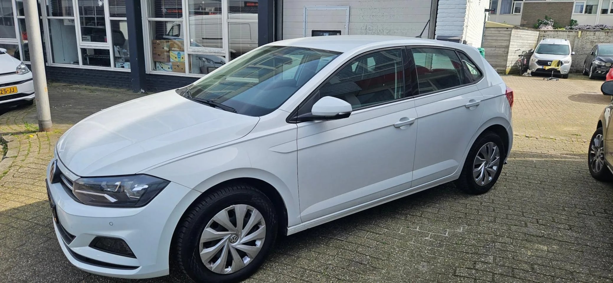 Volkswagen Polo - 1.0 TSI 10. TSI - AutoWereld.nl