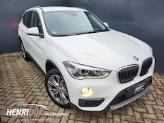 BMW X1 - XDrive20i Executive Automaat / Xenon / Cruise / Clima / Navi / Stoelverwarming