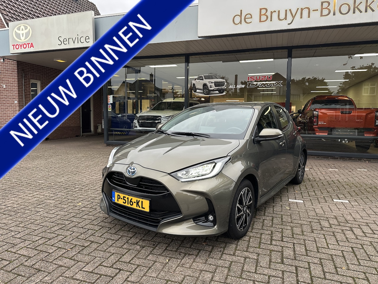 Toyota Yaris - 1.5 Hybrid Dynamic Automaat 1e eigenaar / dealeronderhouden / 10 jaar garantie programma / - AutoWereld.nl