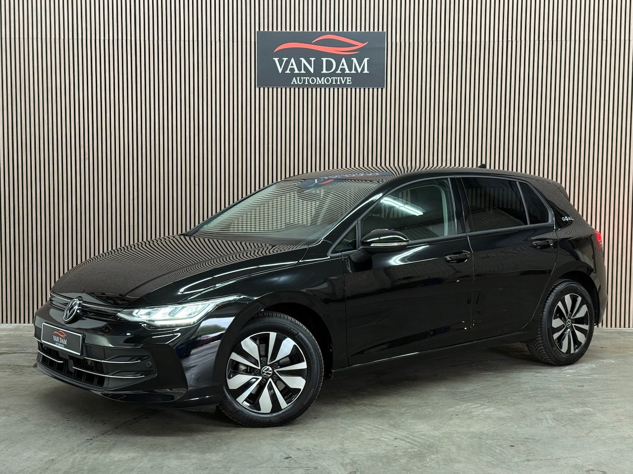 Volkswagen Golf - 8,5 1.5 eTSI DSG Goal Edition 2024 LED ACC VIRTUAL - AutoWereld.nl