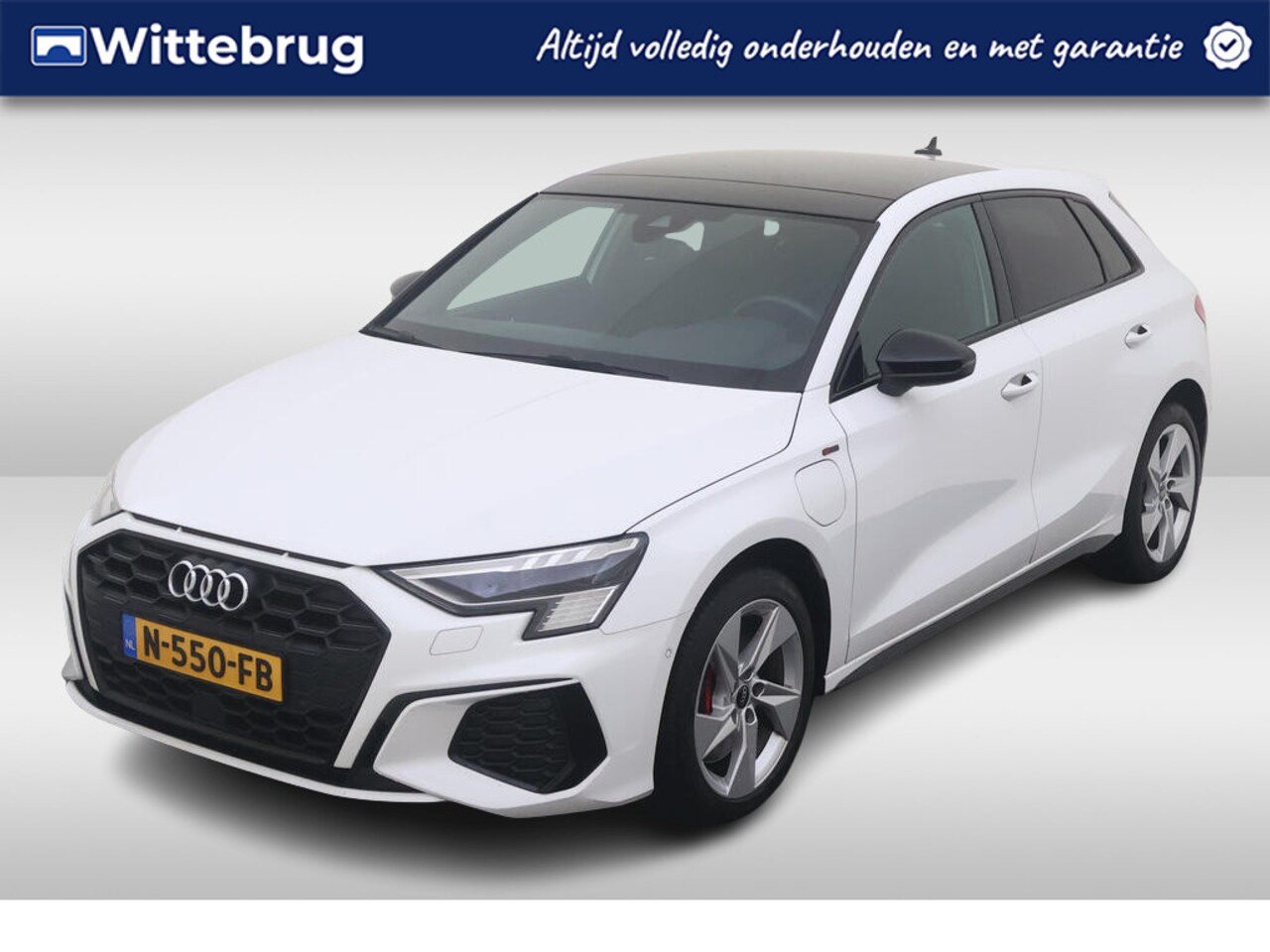 Audi A3 Sportback - 45 TFSI 245pk S edition Competition / Panorama dak / Matrix LED / Leder / LM 17'' / App Co - AutoWereld.nl