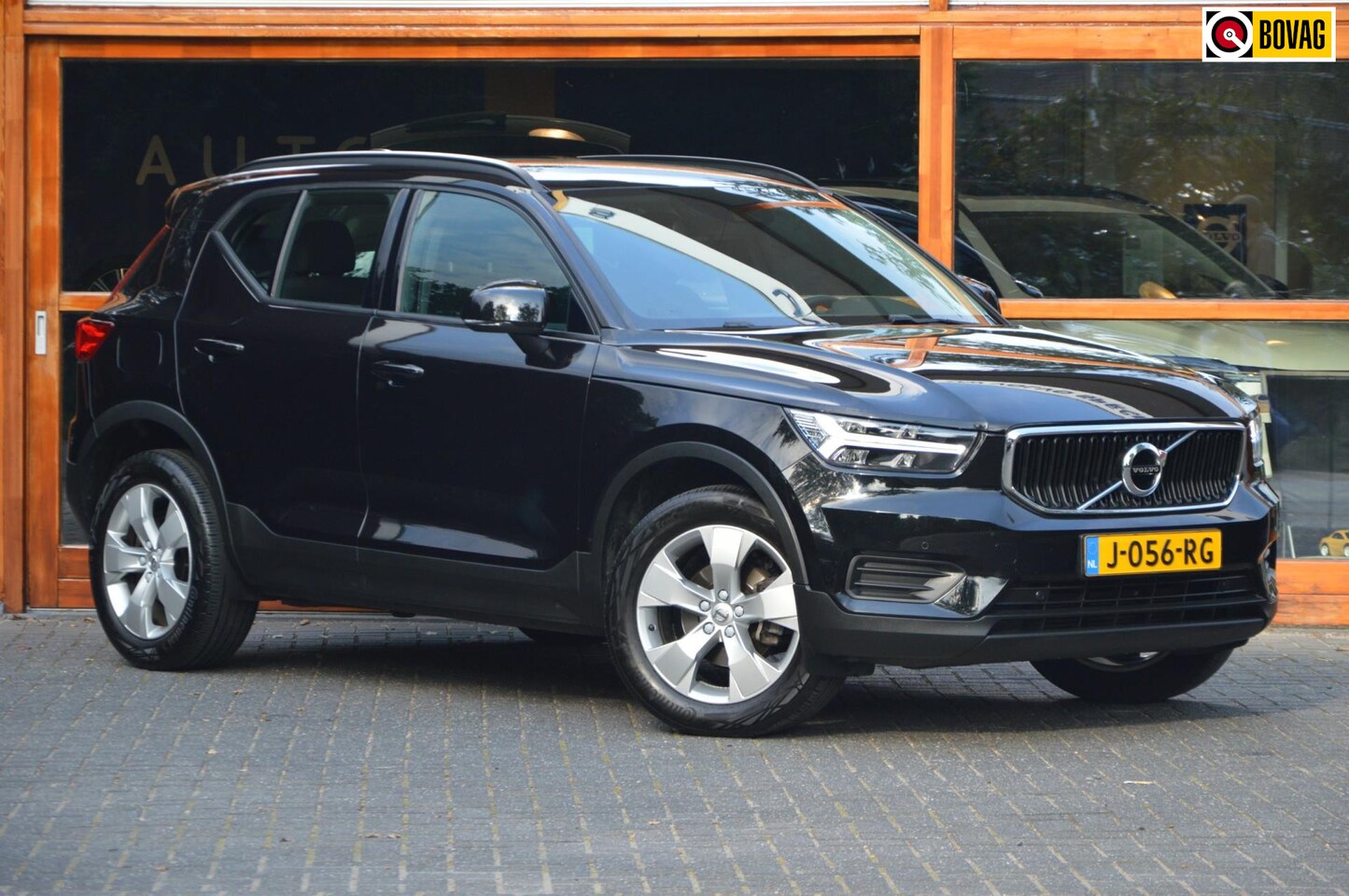Volvo XC40 - T2 Momentum | Camera | Apple CarPlay | Cruise Control | Bluetooth | - AutoWereld.nl