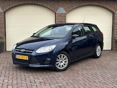 Ford Focus Wagon - 1.6i Lease Trend Airco Navi 150PK PDC LMV