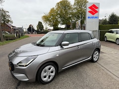 Suzuki Swift - 1.2 Select Smart Hybrid 2025 MODEL // 1e eigenaar // PDC // Navigatie // Blind spot // Rij