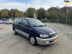 Toyota Picnic - 2.0 GXi. 6P