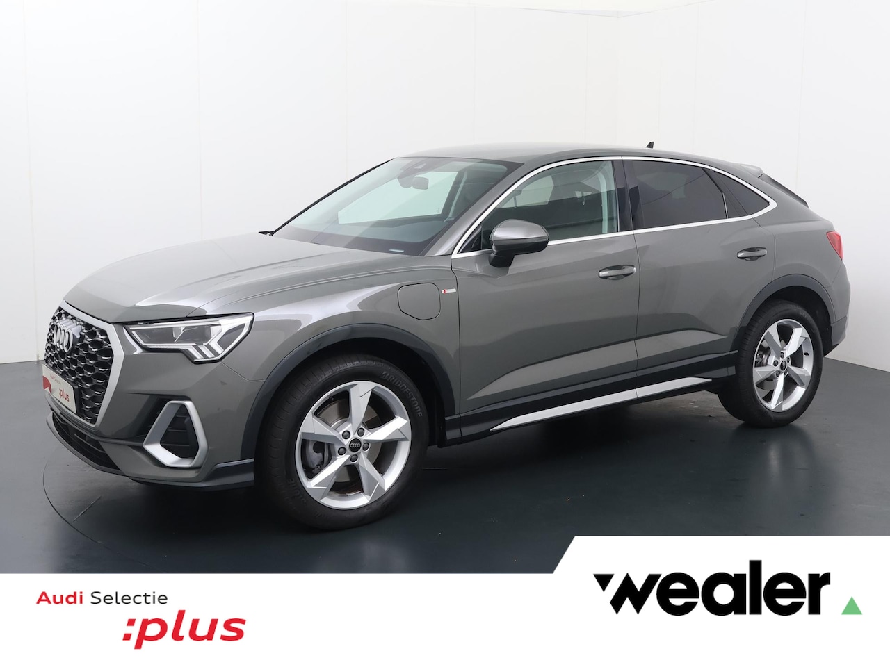 Audi Q3 Sportback - 45 TFSI e S Edition | 245 PK | SoH 100% | Trekhaak |  Elek. achterklep | Verwarmbare voors - AutoWereld.nl