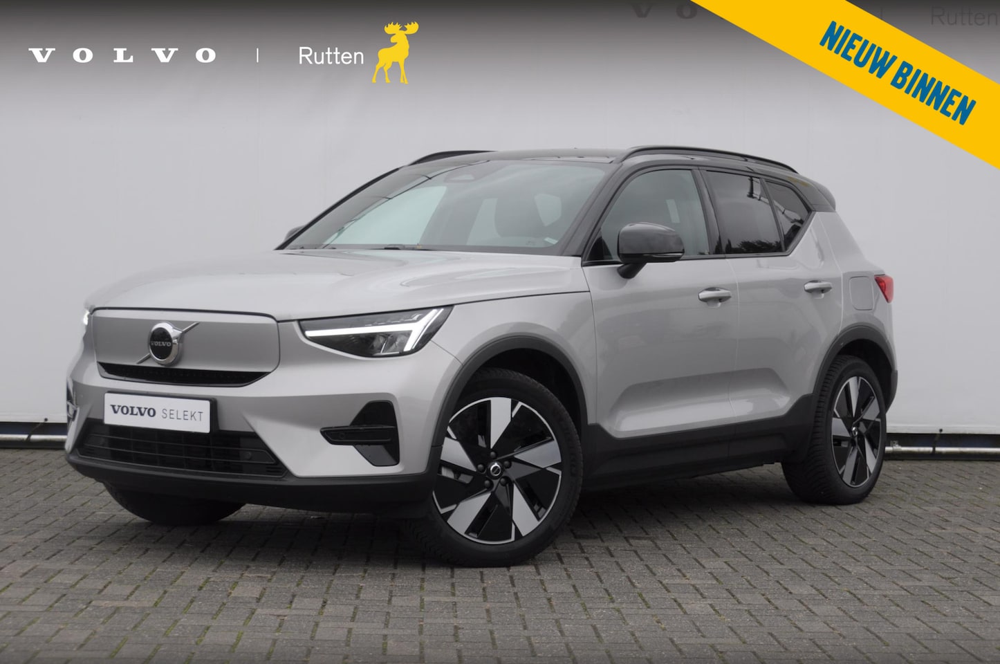 Volvo XC40 - 252PK Automaat Single Ext. Range Core / Lederen bekleding / Trekhaak / getint glas / Leder - AutoWereld.nl