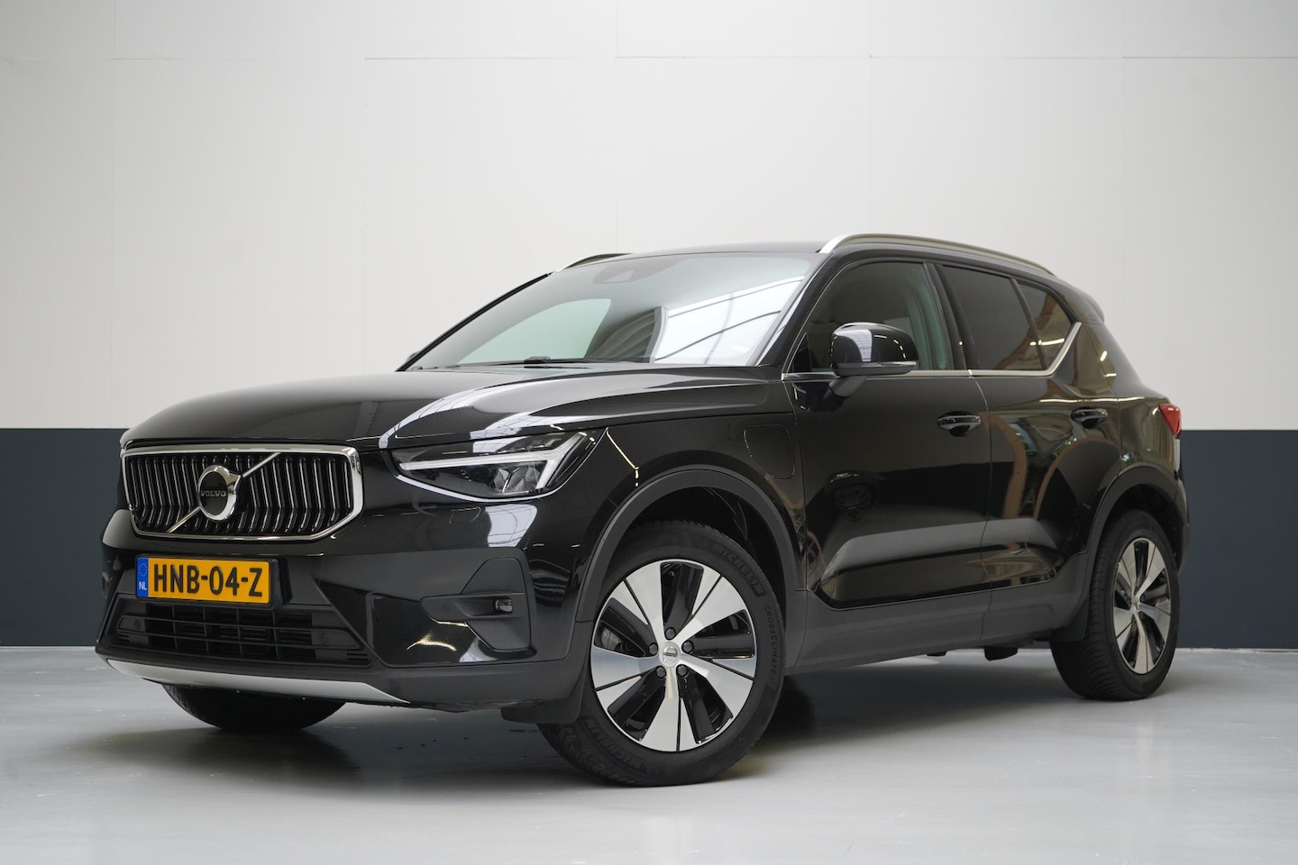 Volvo XC40 - 1.5 T5 263pk Plug-in hybrid Plus Bright | Memory | Navigatie | Stoelverwarming voor- en ac - AutoWereld.nl