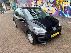 Volkswagen Up! - 1.0 move up BlueMotion goed onderhouden ijskoude airco perfect rijdend navigatie elektrisc