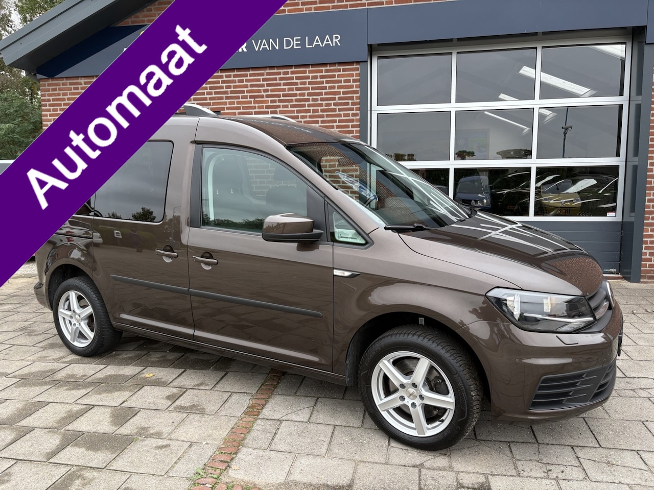 Volkswagen Caddy - Combi 1.4 TSI Trendline BTW AUTO! 92kw DSG Life ( Camera, Trekhaak, ECC-Airco, Navigatie, - AutoWereld.nl