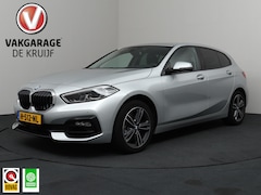 BMW 1-serie - 118i Executive Edition | Navigatie | Trekhaak | Sportstoelen