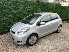 Toyota Yaris - 1.3 VVTi Aspiration Automaat 1E EIG 48DKM NAP