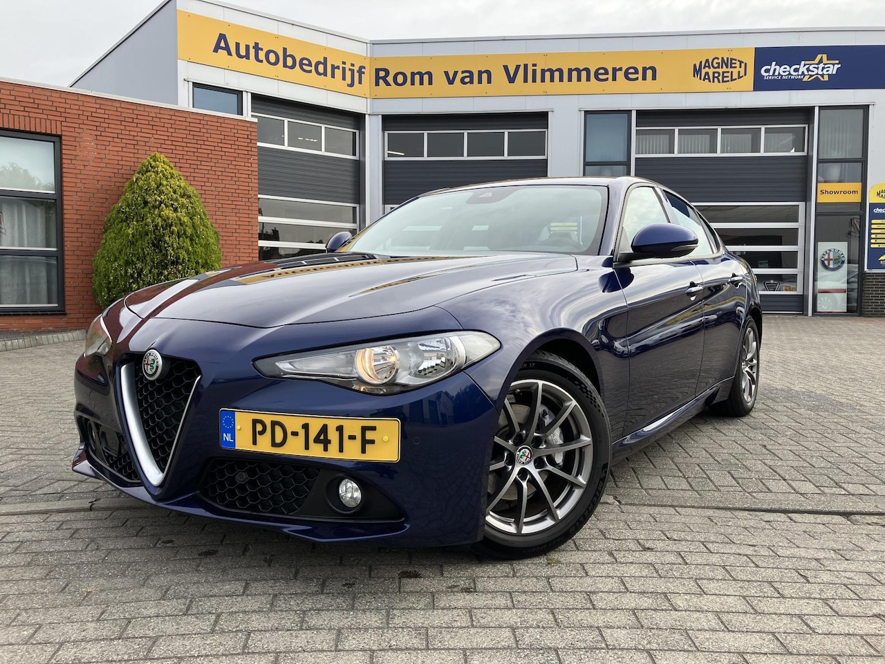 Alfa Romeo Giulia - 2.0T Super | Keurig onderhouden | Trekhaak | - AutoWereld.nl