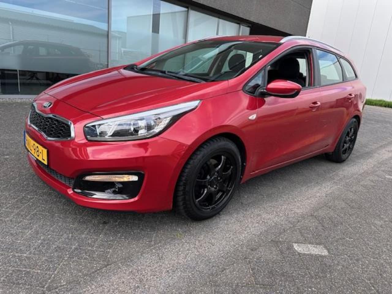 Kia Cee'd - CEE D M61AZ1 BJ AIRCO 4-2018 APK 4-2026 - AutoWereld.nl