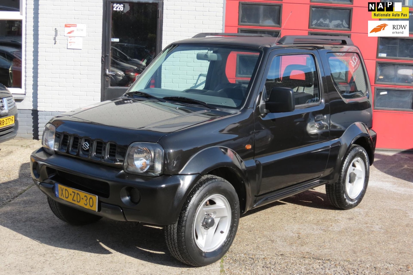 Suzuki Jimny - 1.3 JX 4WD / NL AUTO 98.000 km, NWE APK - AutoWereld.nl