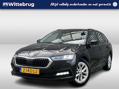 Skoda Octavia Combi - 1.0 e-TSI 110PK Business Edition / Zwenkbare Trekhaak / Digitale Cockpit / Parkeersensoren