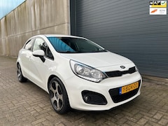 Kia Rio - 1.2i CVVT Super Pack CLIMA PDC 5DRS NAP