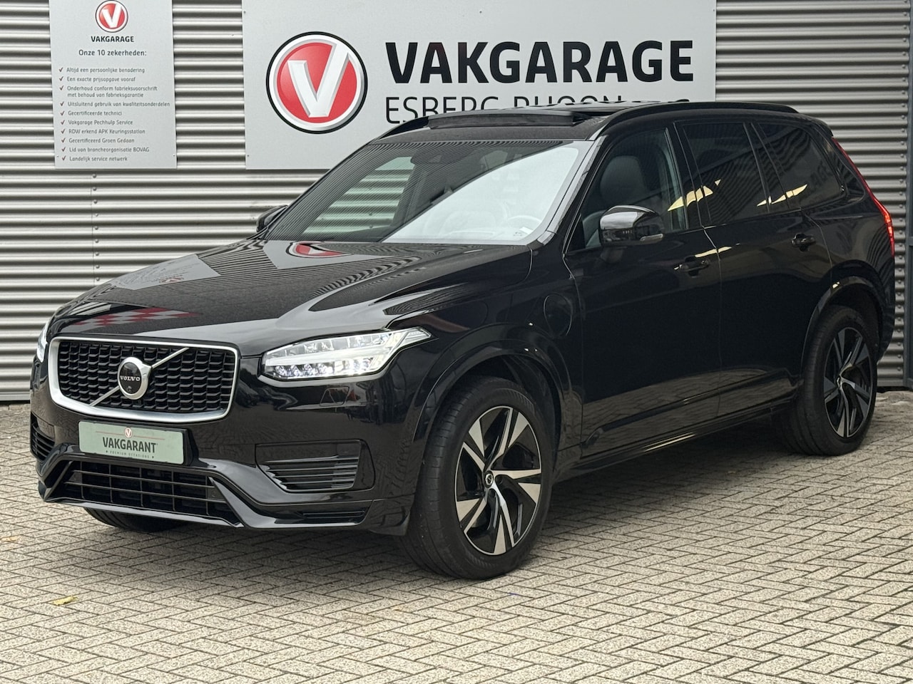 Volvo XC90 - 2.0 T8 Recharge AWD R-Design 7P. PHEV,SCHUIFDAK,LUCHTVERING - AutoWereld.nl