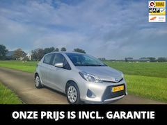 Toyota Yaris - 1.5 Full Hybrid Aspiration 85dkmNAP afn trekhaak camera automaat