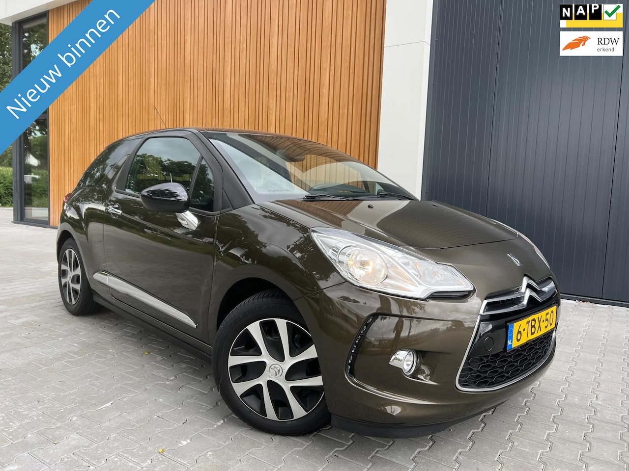 Citroën DS3 - 1.2 VTi So Chic|Bj013 (( LEES TEKST!! )) - AutoWereld.nl