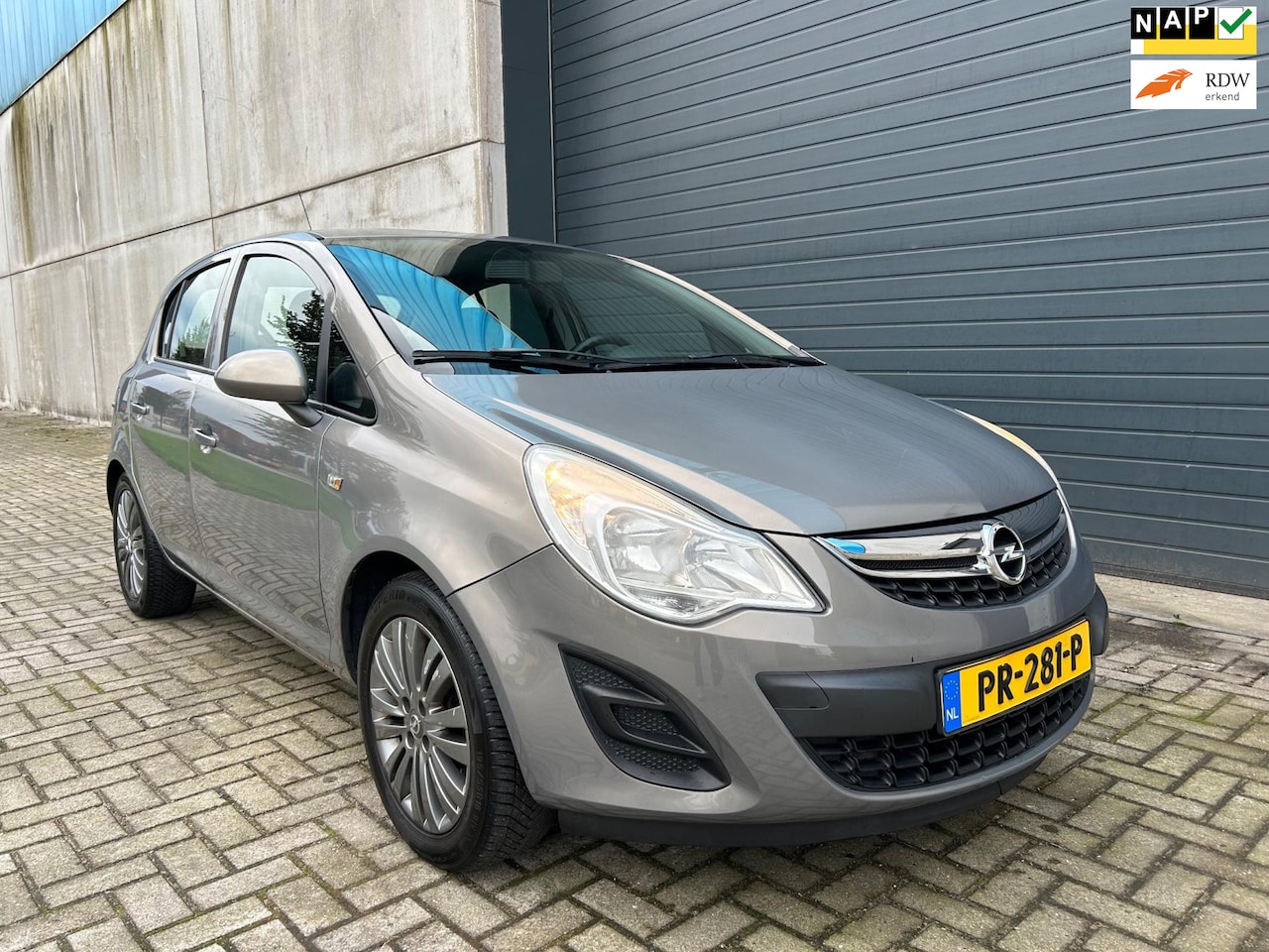 Opel Corsa - 1.2i 16V Connect Edition LPG 5DRS 2013 - AutoWereld.nl
