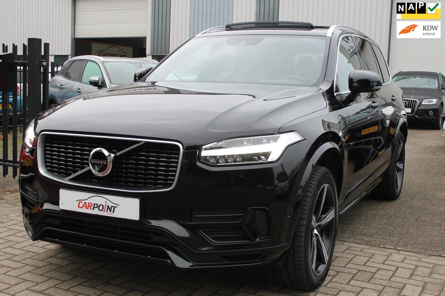 Volvo XC90 - 2.0 T8 Twin Engine AWD R-Design Pano 360 ACC 408PK Blindspot! - AutoWereld.nl