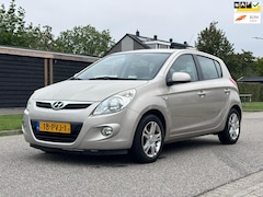 Hyundai i20 - 1.2i i-Motion 5DR*Airco*NAP*08-10-2026 APK*LM velgen*Dealer onderhouden