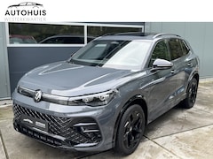 Volkswagen Tiguan - 1.5 272pk eHybrid R-Line Edition Style Trekhaak Panoramadak Camera Stoelverwarming Massage