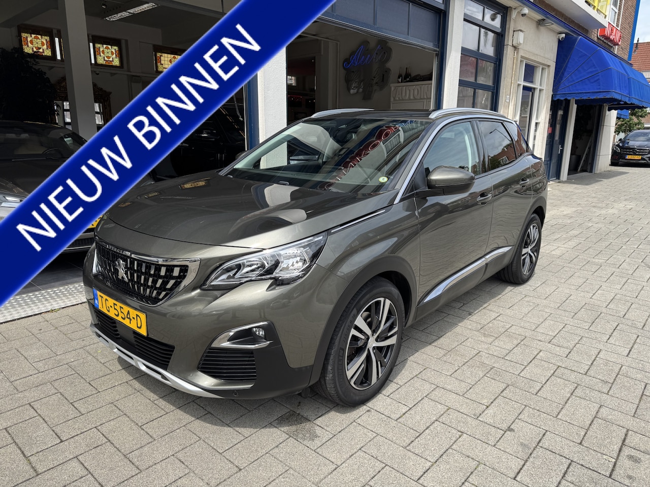 Peugeot 3008 - 1.2 PureTech Allure. NL AUTO. NL AUTO/PANO/LEDER - AutoWereld.nl