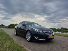 Opel Insignia - 1.6 T Cosmo. AUTOMAAT, CRUISE, ACHTERUITRIJCAMERA