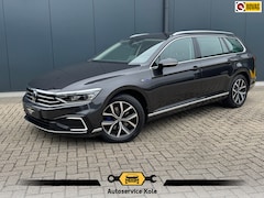 Volkswagen Passat Variant - 1.4 TSI PHEV GTE * Trekhaak * Head-up Display * Matrix Led * Side Assist