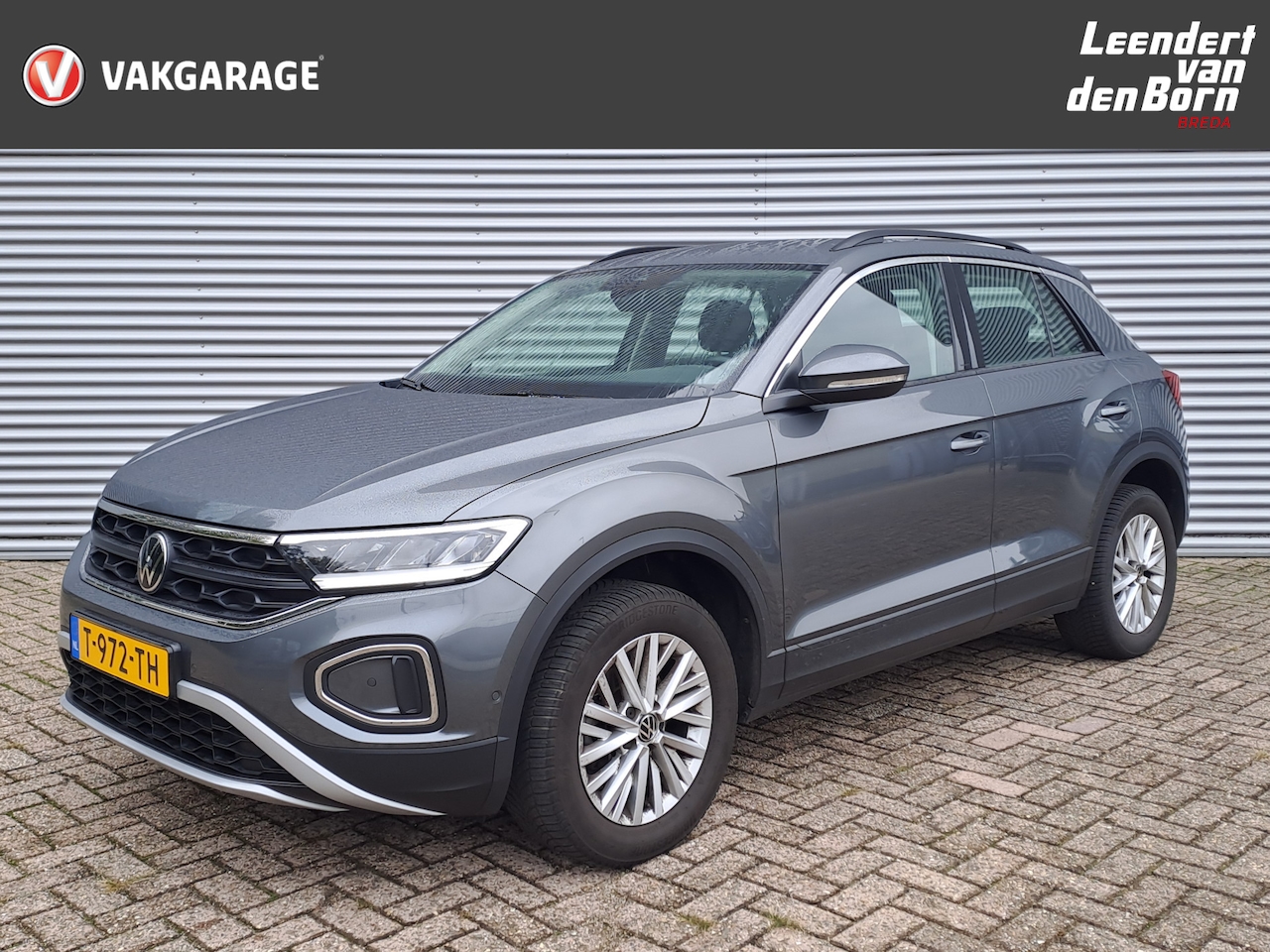 Volkswagen T-Roc - 1.0 TSI Life | Apple Carplay/Android Auto | Navi | Ad Cruise | PDC - AutoWereld.nl