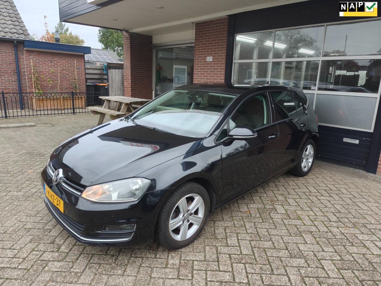 Volkswagen Golf - 1.4 TSI Highline 1.4 TSI Highline, Automaat, 1e eig, PDC, Navi, Cruise, Clima, NAP! - AutoWereld.nl