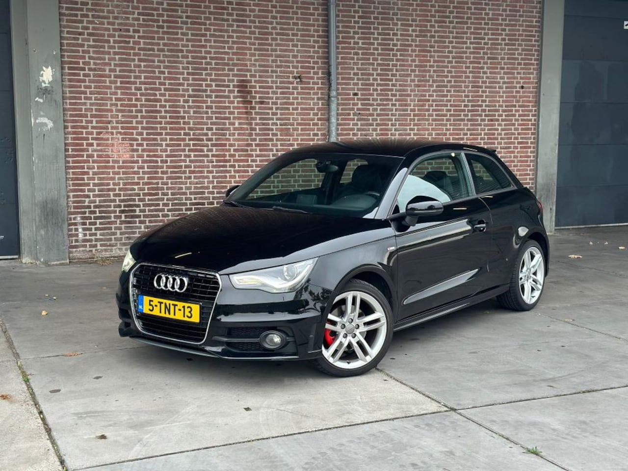 Audi A1 - 1.4 TFSI S-line Automaat (LEDER, 3X S-LINE, CRUISE, XENON, PARKEERSENSOREN, MULTIMEDIA, NL - AutoWereld.nl