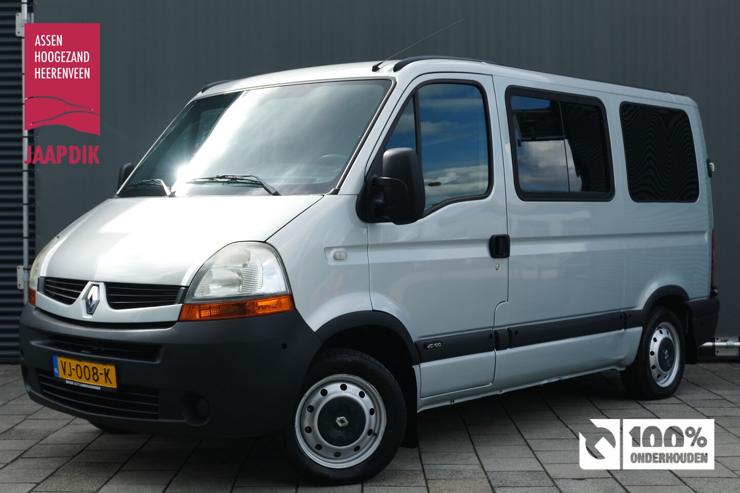 Renault Master - T28 2.5 dCi L1 H1 | NWE APK | Automaat | Handgas | Elektrische lift | Rolstoelbus | Draaib - AutoWereld.nl