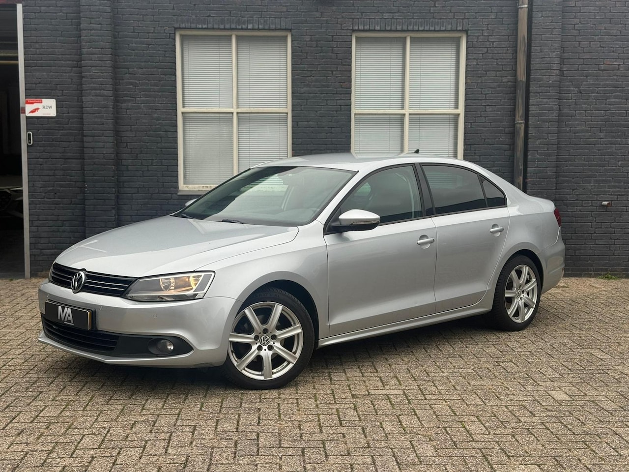 Volkswagen Jetta - 1.4 TSI Comfortline 1.4 TSI Comfortline - AutoWereld.nl